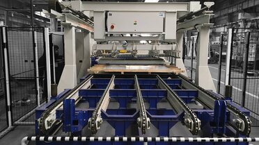 A solution that was turned into reality for one of the leading suppliers of heating, industrial and cooling systems: the combination of the fully automatic loading system MSLoad including an additional conveyor belt with a laser cutting system of the MSF series.
