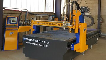 Der Maschinen- und Anlagenbauer Lasslop GmbH investiert in die kompakte MasterCut Eco