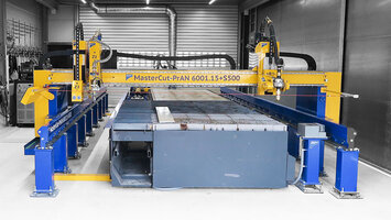 Flexible means of production for nearly any cutting task