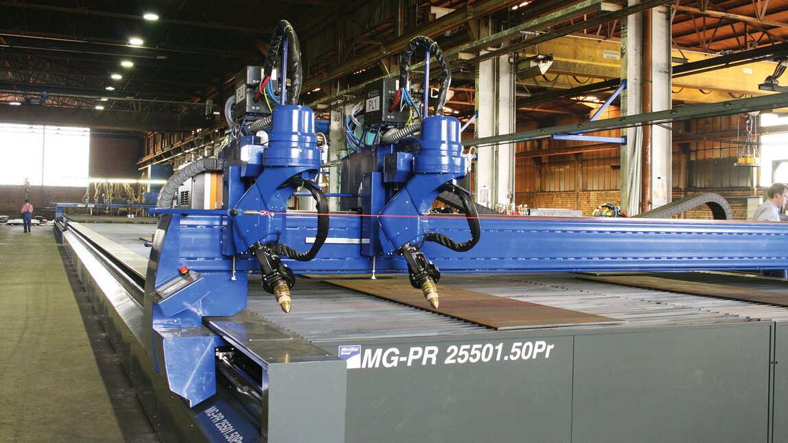 MG Plasmaschneidsystem mit Doppel-Rotator und Netto-Bearbeitungsfläche von 25.500 x 5.000 mm