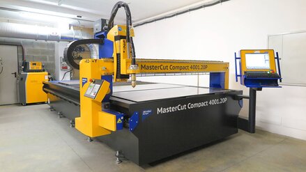 MasterCut Compact mit einer Arbeitsfläche von 4.000 x 2.000 mm