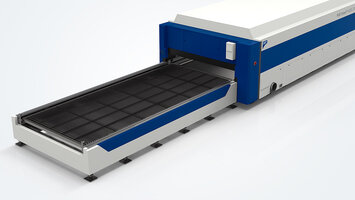 Automatic shuttle table with sectional suction system